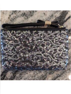 Kate Spade New York Luxe Sequin Wristlet Clutch Black Iridescent Gold Spade